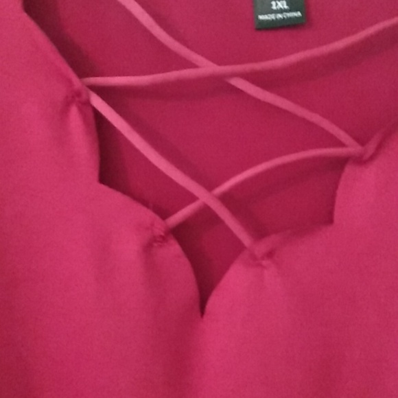 Two tops - Picture 3 of 4